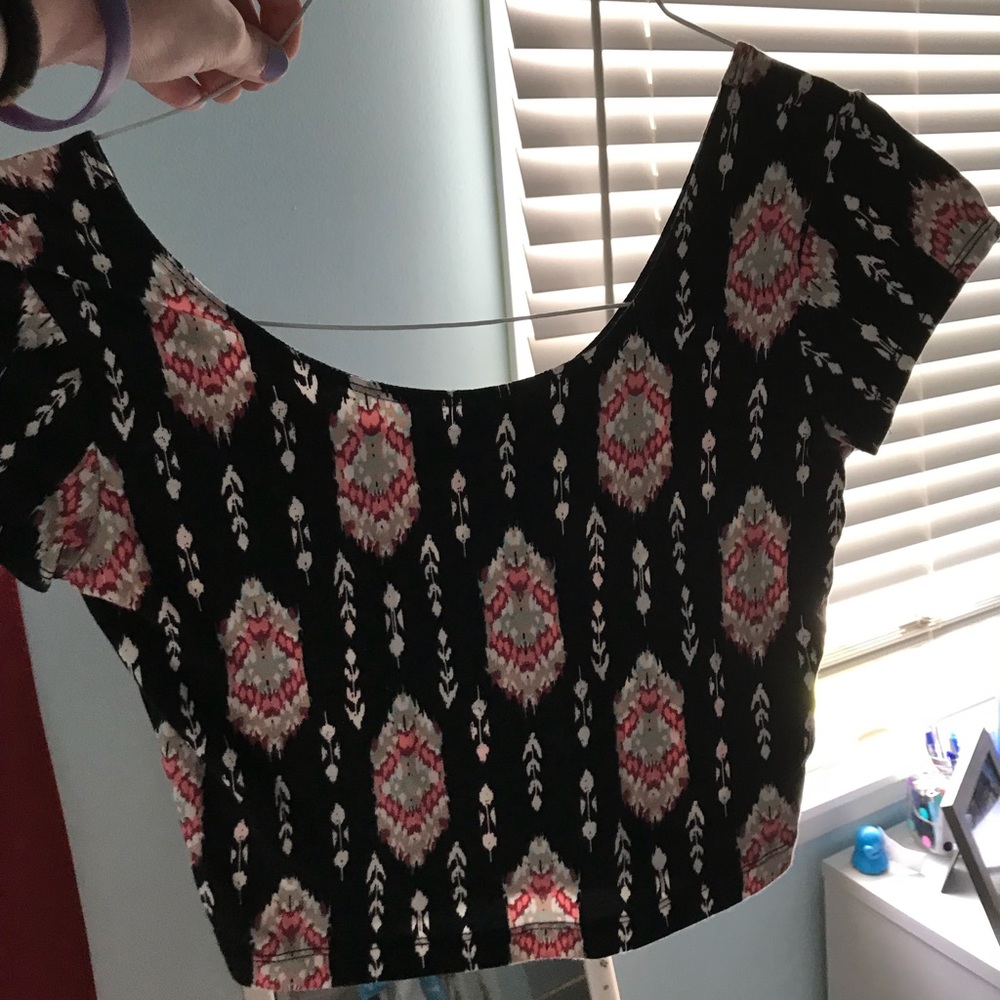 crop top